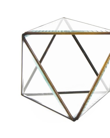 BISEL - Triangles showcase 16 x 16 x 13